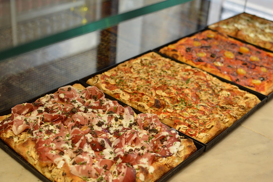 Pizzeria nelle vicinanze Pizza in teglia nelle vicinanze