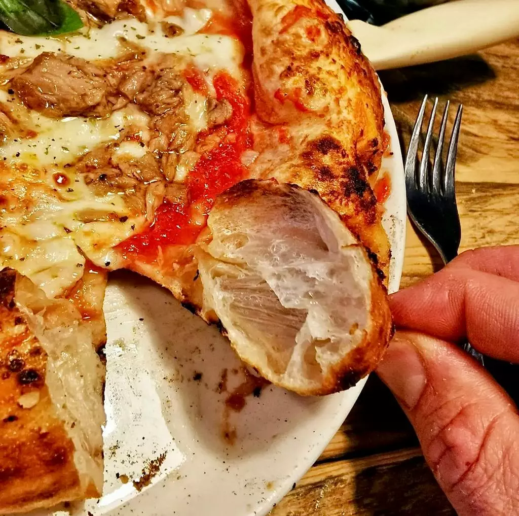 cornicione pizza